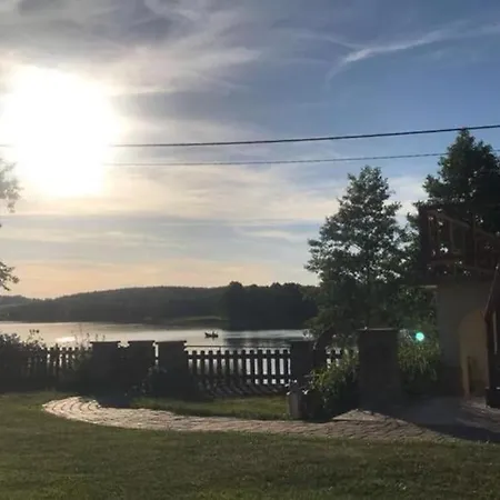 Lakefront House & Sauna Mazury, Quiet Beautiful Village, Domekprzytulny *