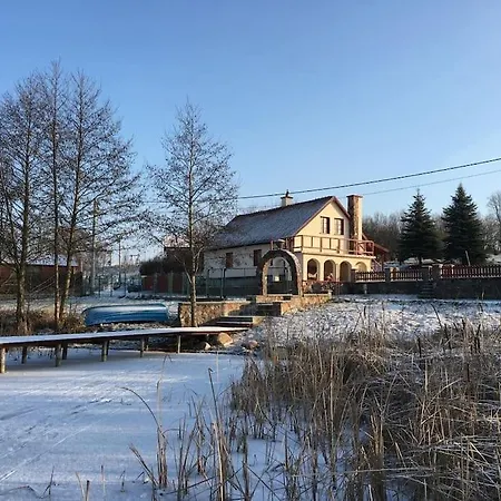 Lakefront House & Sauna Mazury, Quiet Beautiful Village, Domekprzytulny Сasa de vacaciones *